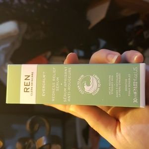 Ren Clean Skincare Evercalm Redness Relief Serum